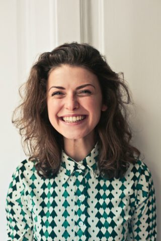 https://knirpswiese.de/wp-content/uploads/2023/10/pexels-andrea-piacquadio-774909-1-320x480.jpg